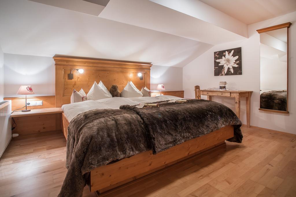 Brixnerhof Im Zillertal Hotel Schlitters Exterior photo